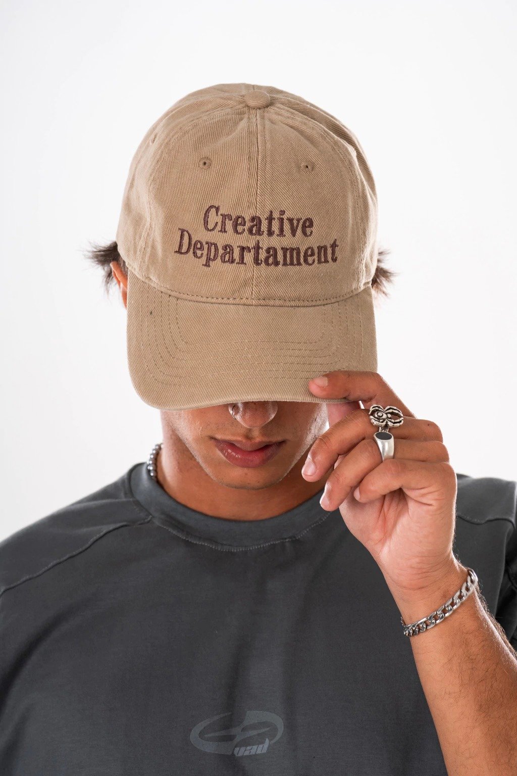 VibeWear — gorra artist