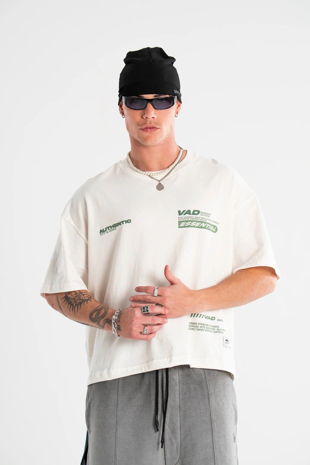 Remera Boxy Sombra VibeWear — espalda