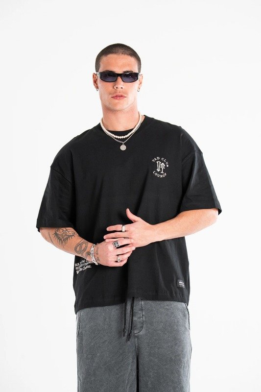 Remera Over Salem VibeWear — look 2